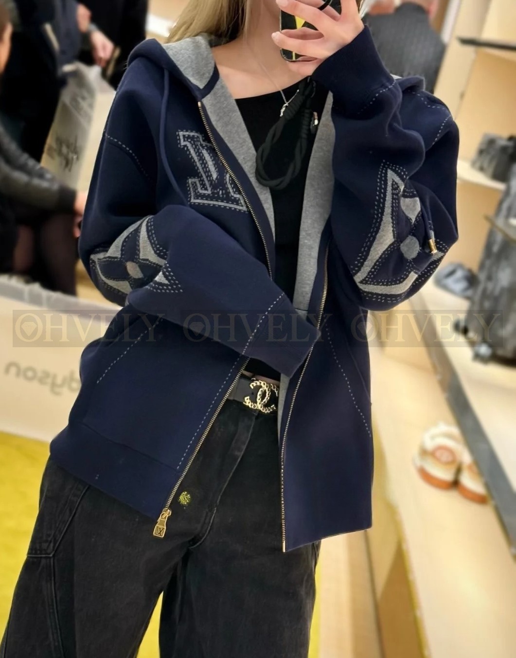 【 ZP 】LOUIS VUITTON 집업 후드 (매장가 378만원) 상품 썸네일