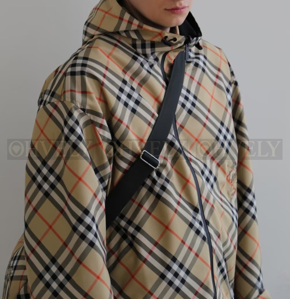 【 ZP 】Burberry 자켓 (매장가 310만원)