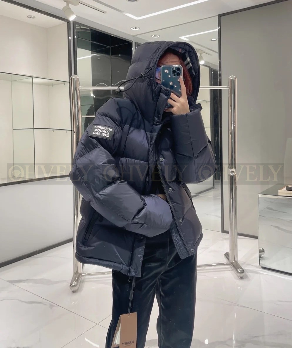 【 ZP 】Burberry 다운 패딩 (매장가 204만원) 상품 썸네일