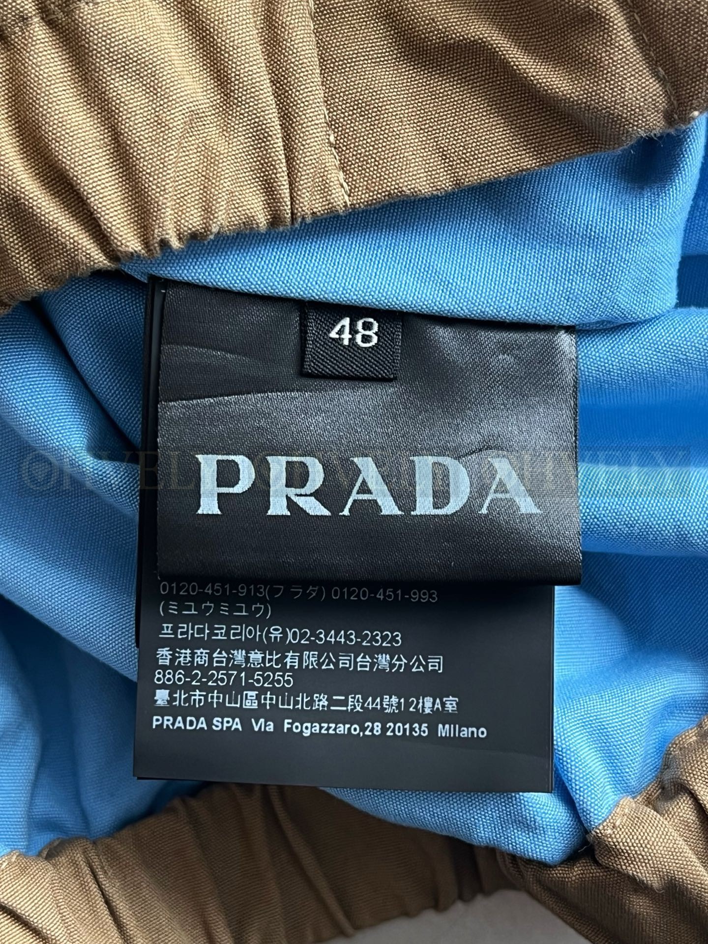 【 ZP 】Prada 바람막이 자켓 (매장가 386만원) 상품 썸네일