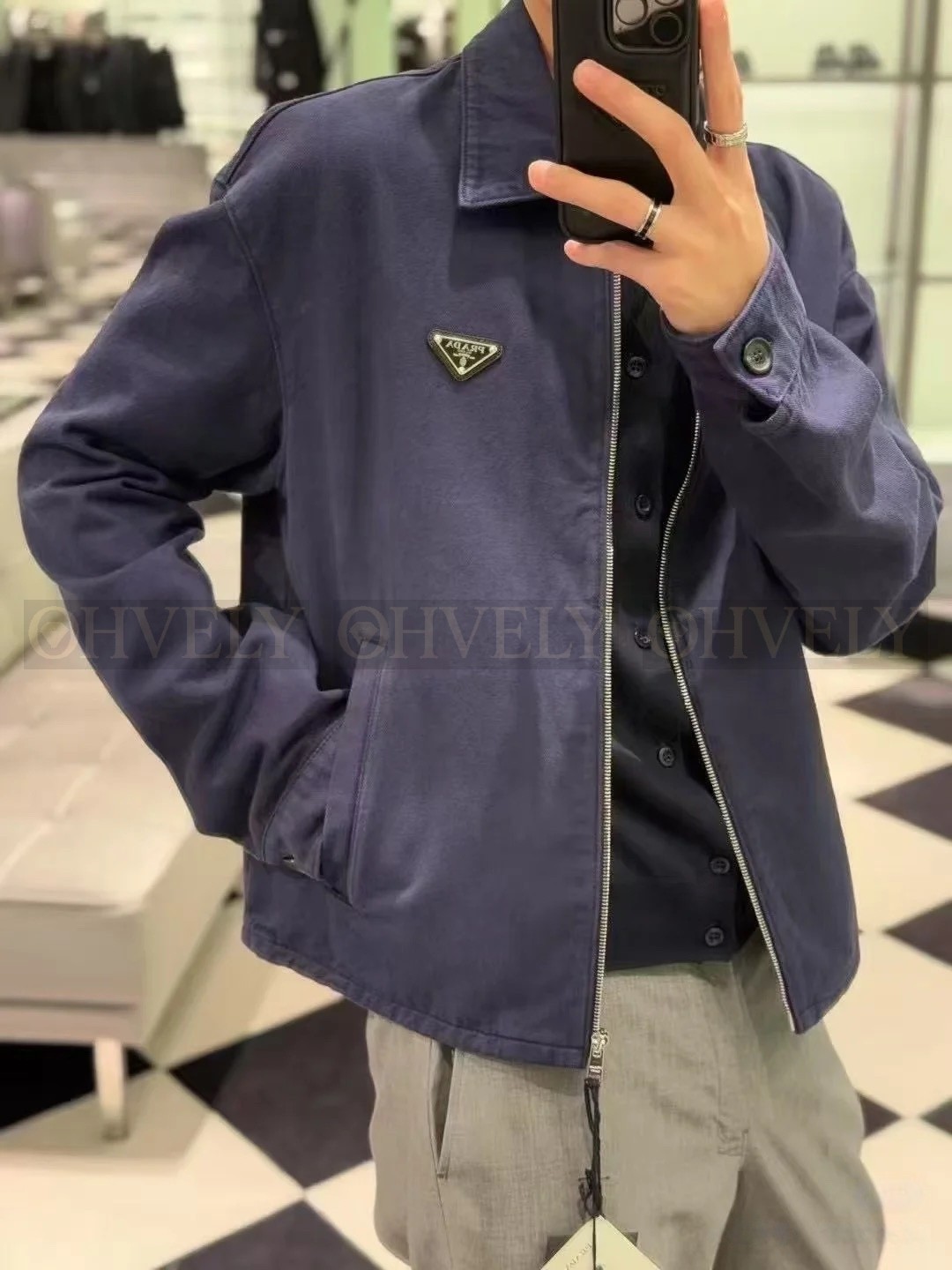 【 ZP 】Prada 집업 자켓 (매장가 284만원) 상품 썸네일