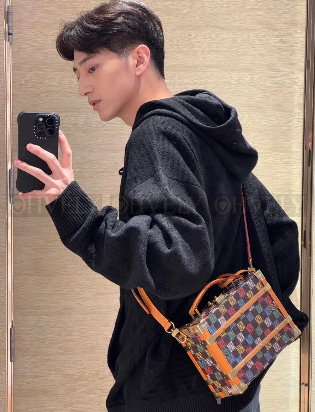 【 ZP 】LOUIS VUITTON 후드 맨투맨 (매장가 340만원) 상품 썸네일