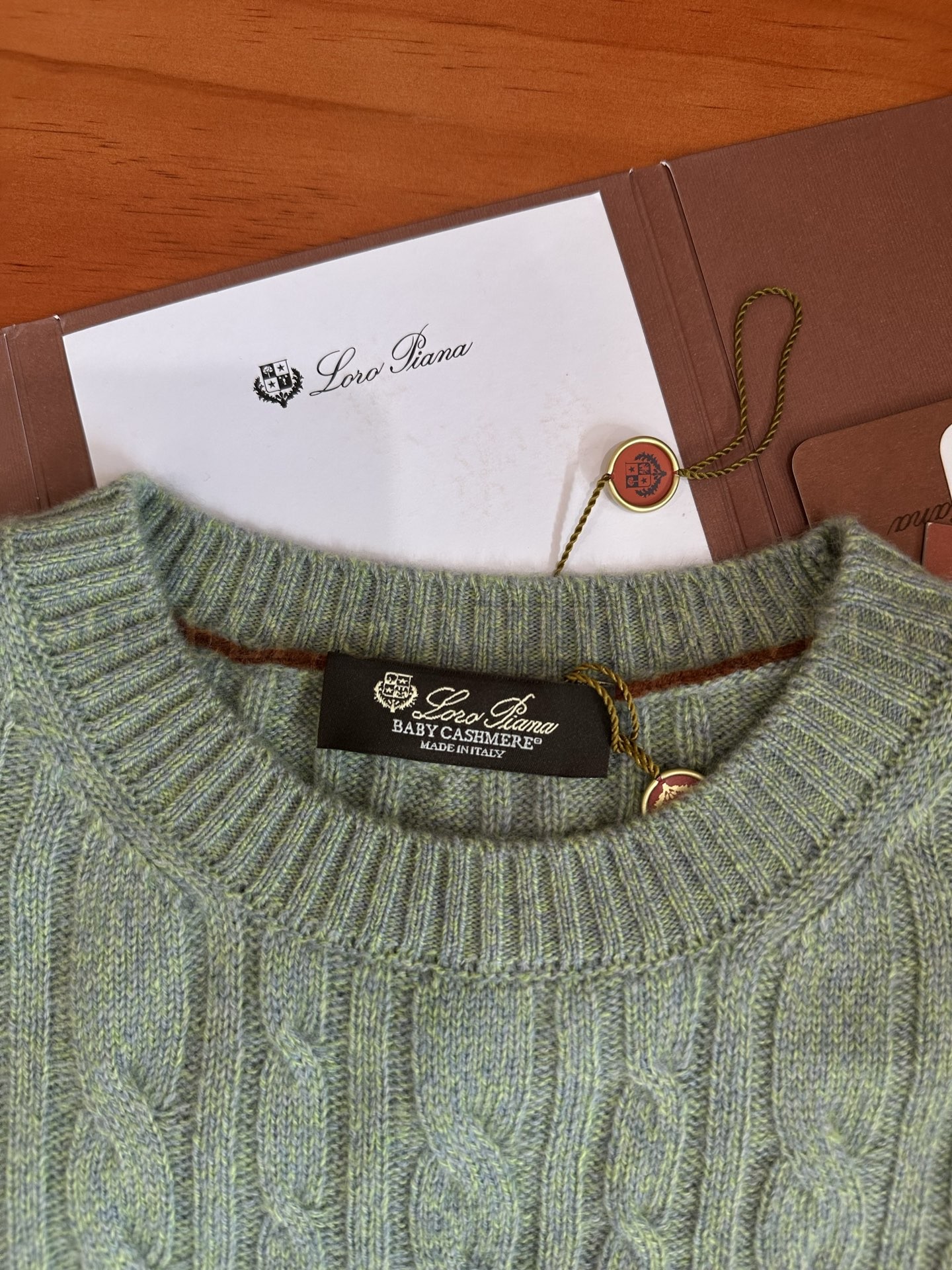 【 ZP 】LoroPiana 라운드 스웨터 (매장가 370만원) 상품 썸네일