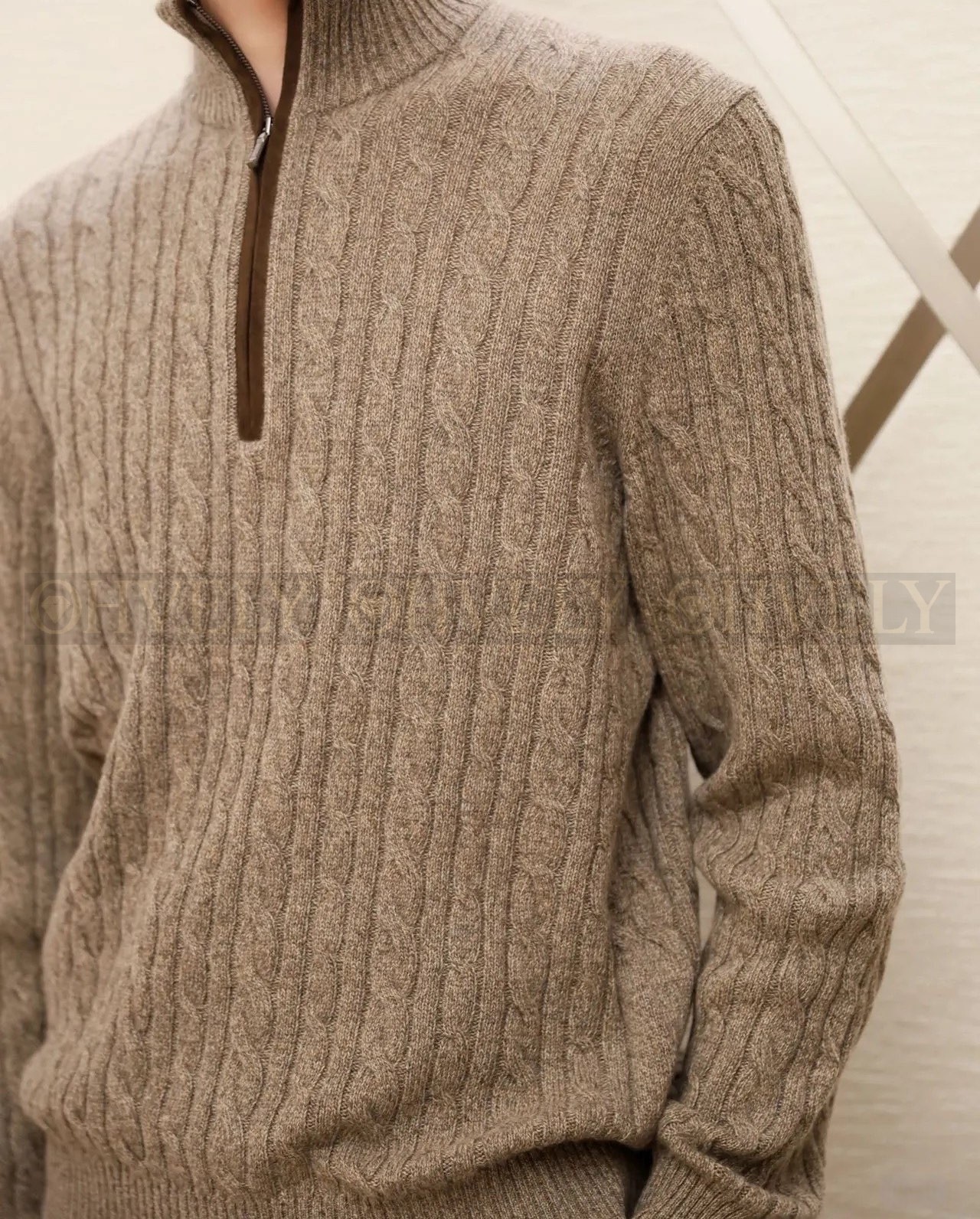 【 ZP 】LoroPiana 니트 스웨터 (매장가 410만원)