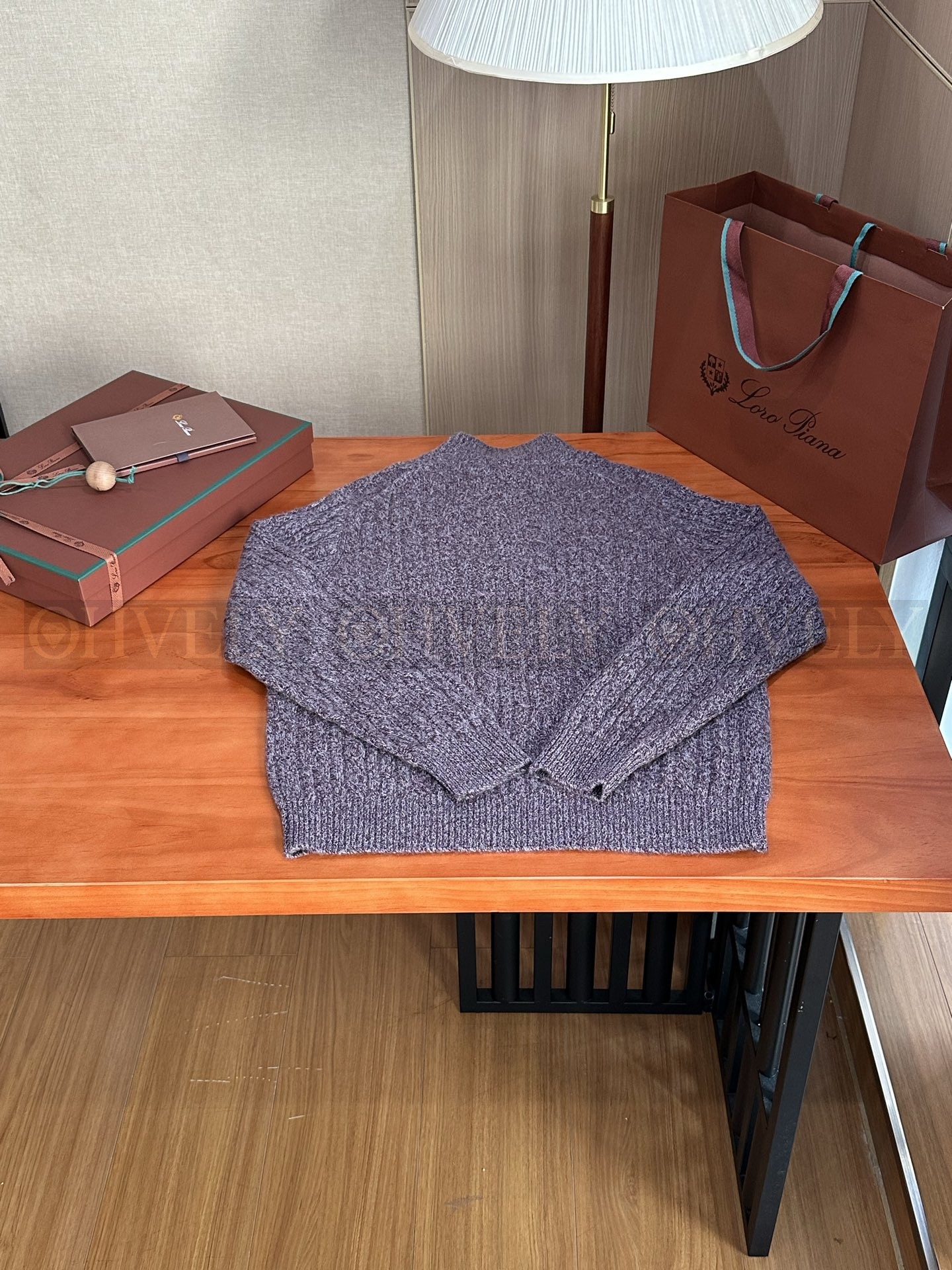 【 ZP 】LoroPiana 니트 스웨터 (매장가 410만원) 상품 썸네일