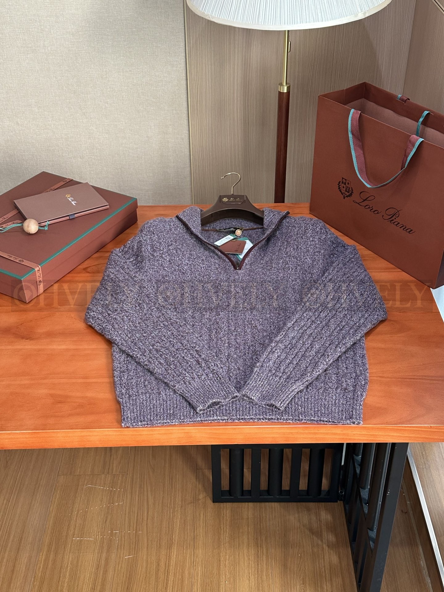 【 ZP 】LoroPiana 니트 스웨터 (매장가 410만원) 상품 썸네일