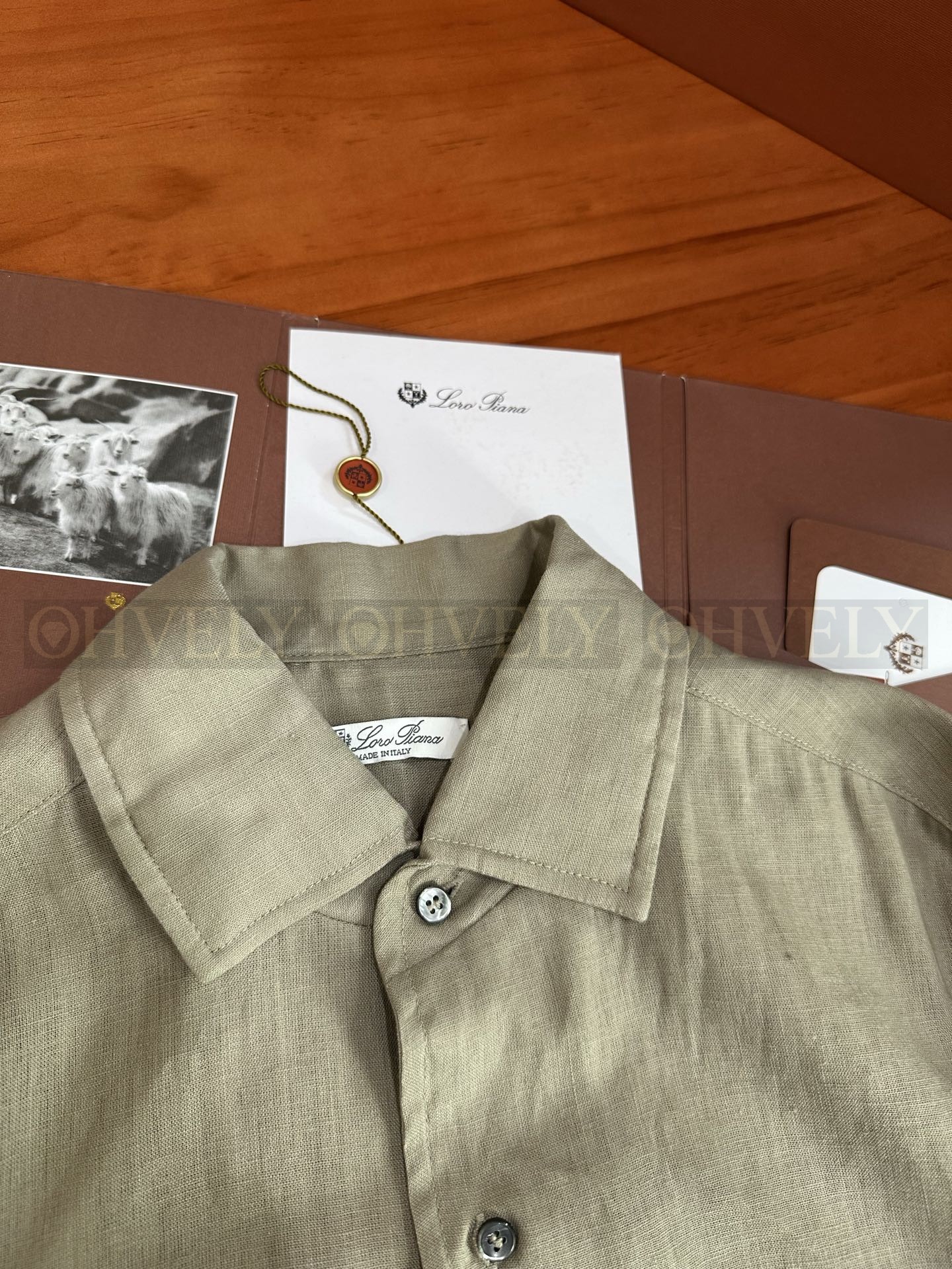【 ZP 】LoroPiana 셔츠 (매장가 136만원) 상품 썸네일