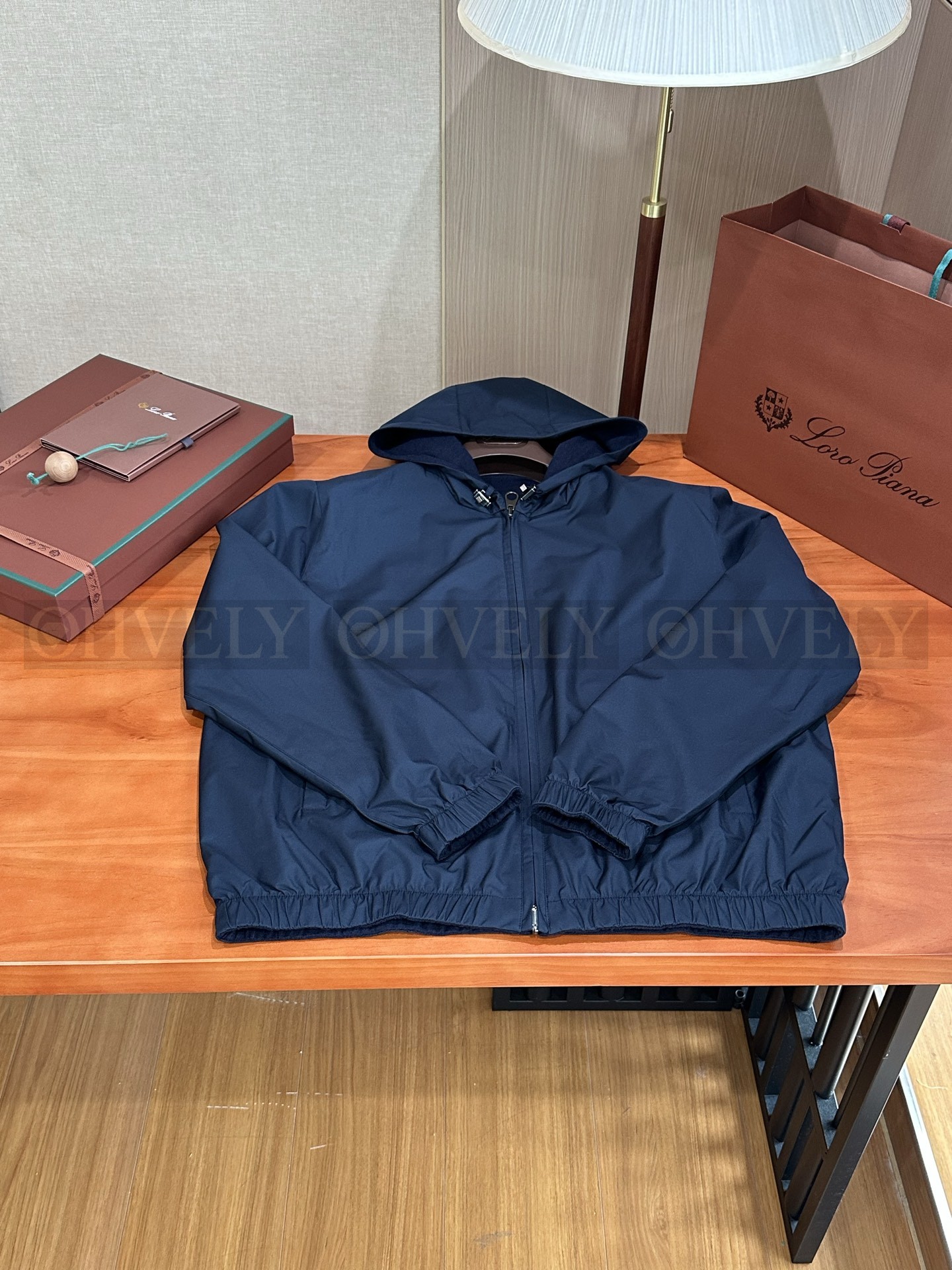 【 ZP 】LoroPiana 집업 아우터 (매장가 558만원)