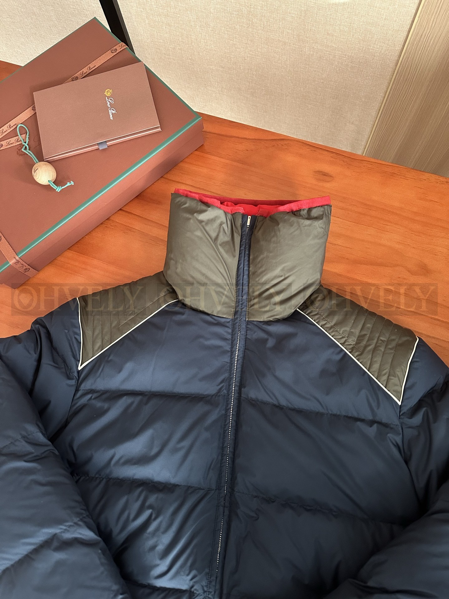【 ZP 】LoroPiana 패딩 (매장가 676만원) 상품 썸네일