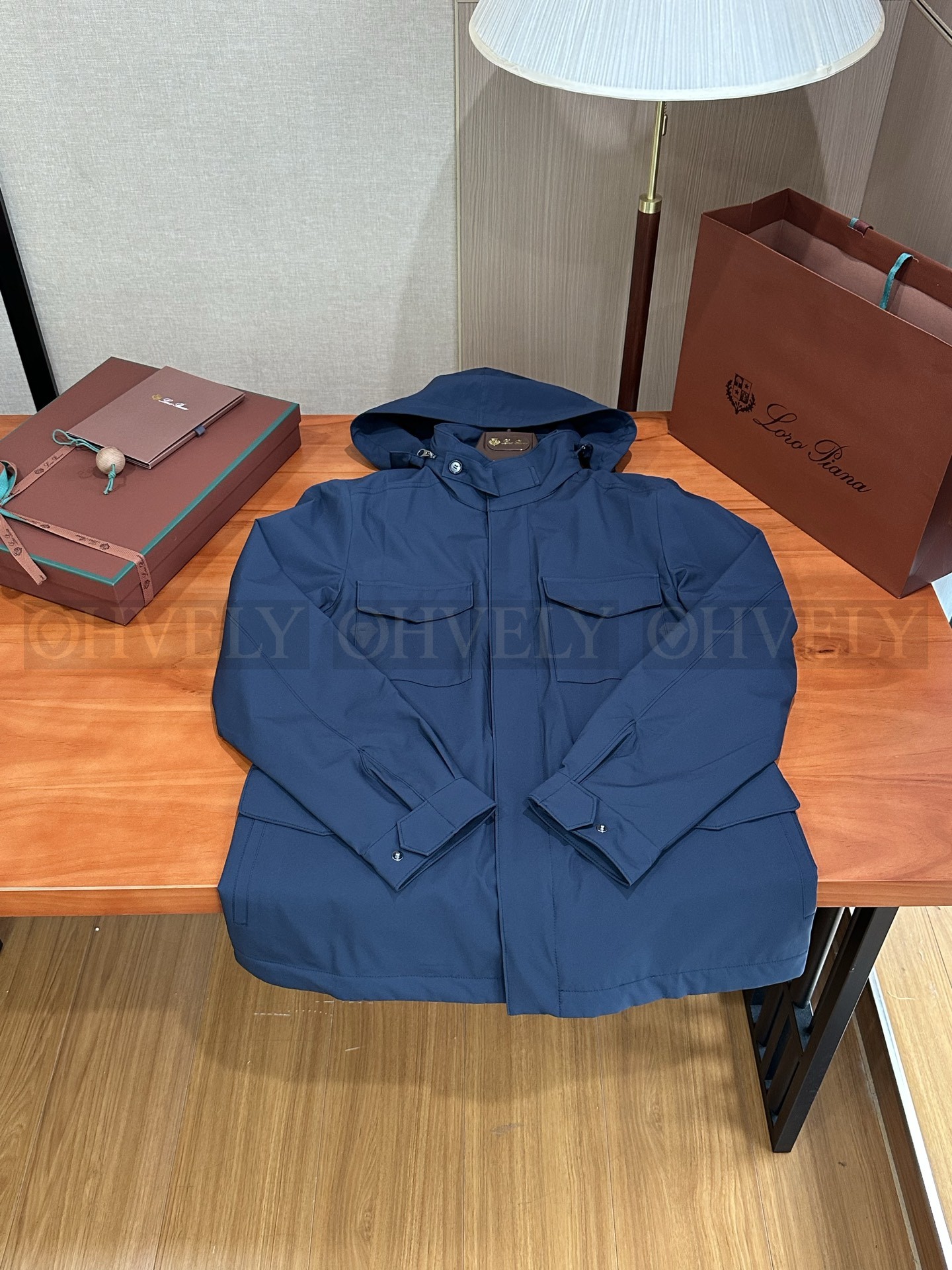 【 ZP 】LoroPiana 아우터 (매장가 618만원) 상품 썸네일