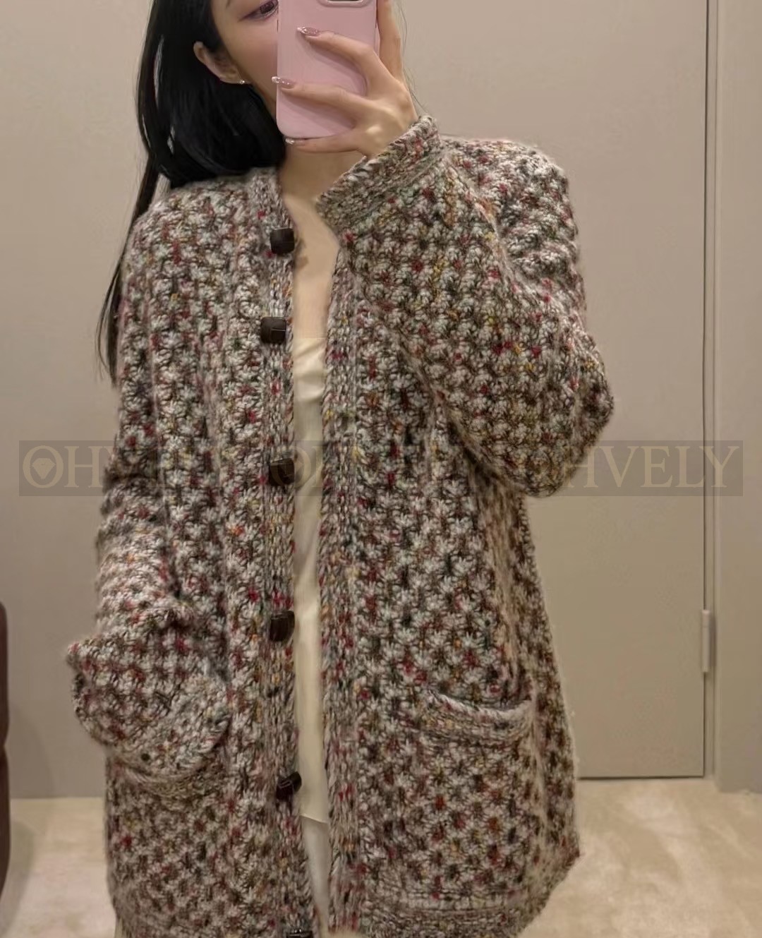 【 ZP 】LoroPiana 가디건 (매장가 682만원)