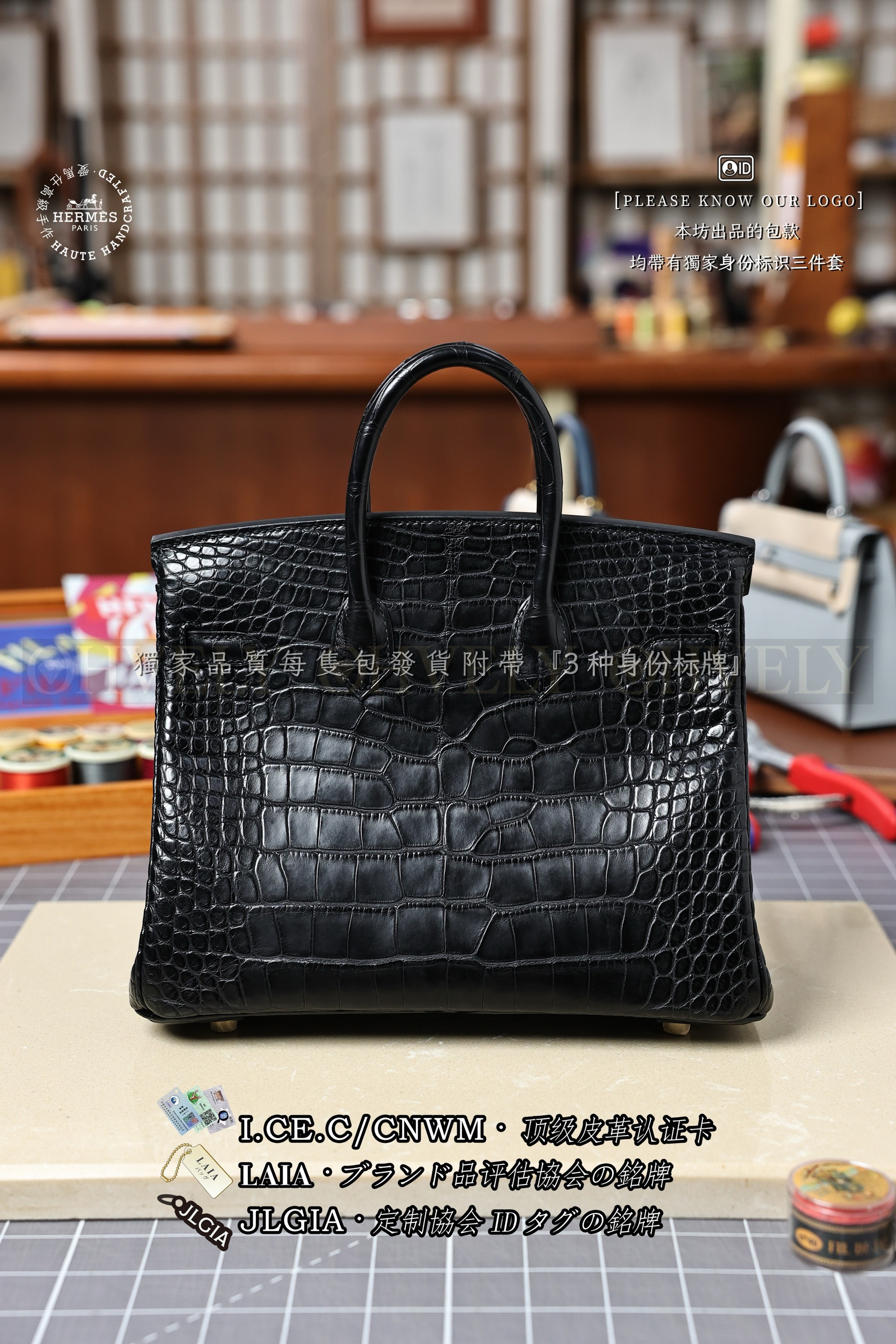 Hermès BIRKIN 𝟮𝟱 𝙉𝙤𝙞𝙧 금장 상품 썸네일
