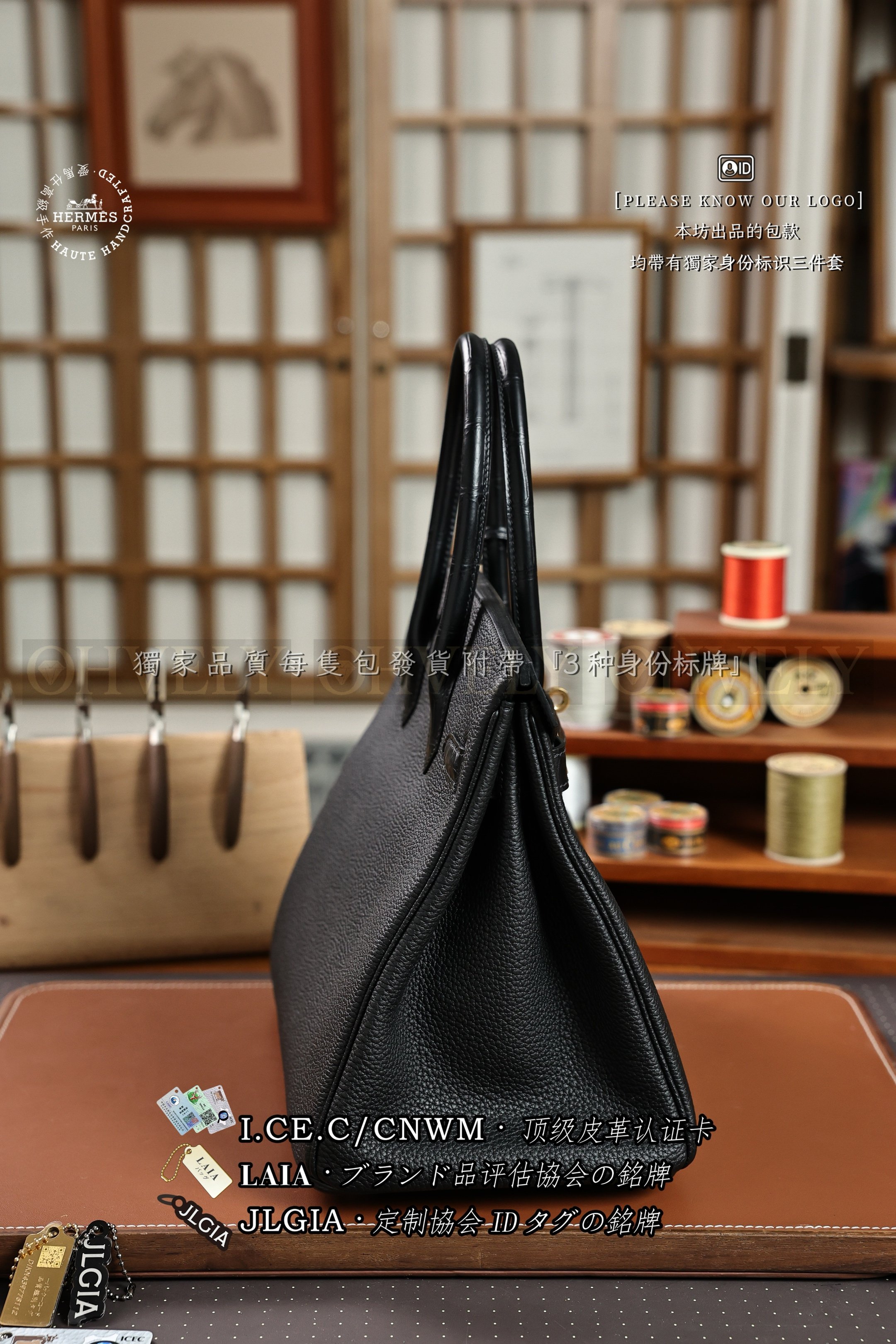 Hermès 𝚃𝚘𝚞𝚌𝚑 Birkin 𝟹𝟶 𝙽𝚘𝚒𝚛 금장 상품 썸네일