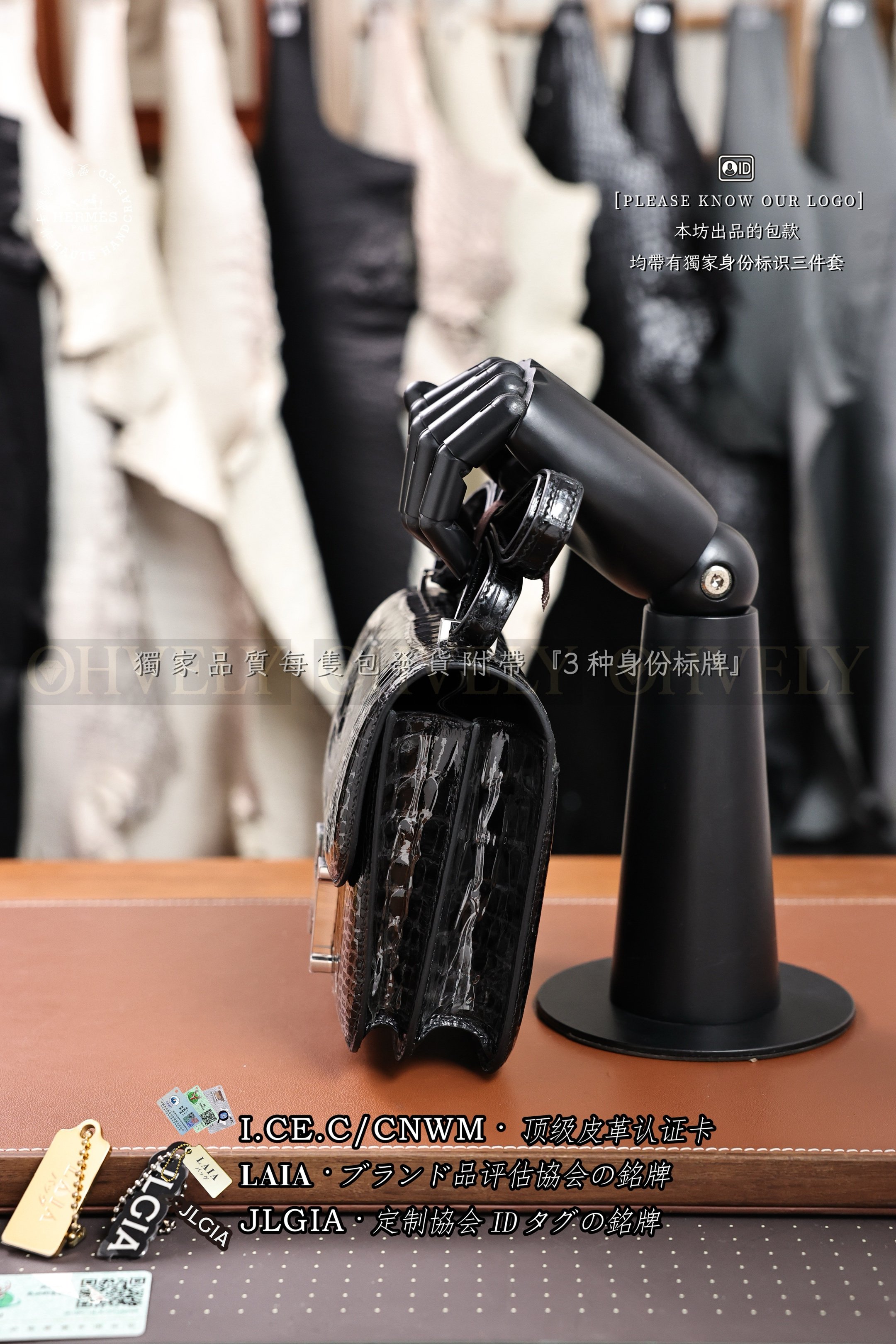 Hermès Constance 𝟷𝟿 𝙽𝚘𝚒𝚛 은장 상품 썸네일