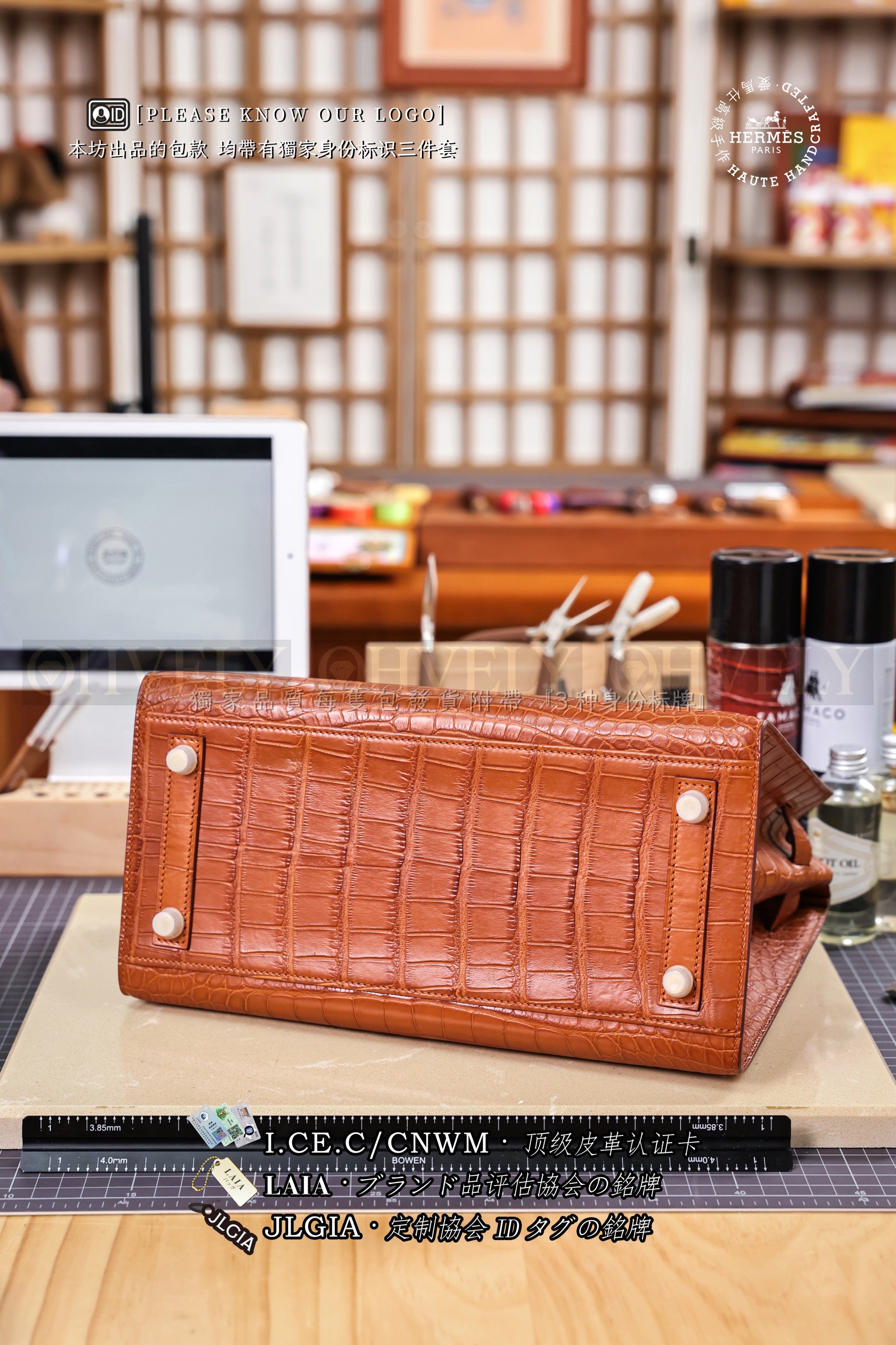 Hermès BIRKIN 𝟹𝟶 𝙲𝙺𝟹𝟽 𝙶𝙾𝙻𝙳 𝙰𝙻𝙻𝙸𝙶𝙰𝚃𝙾𝚁 금장 상품 썸네일