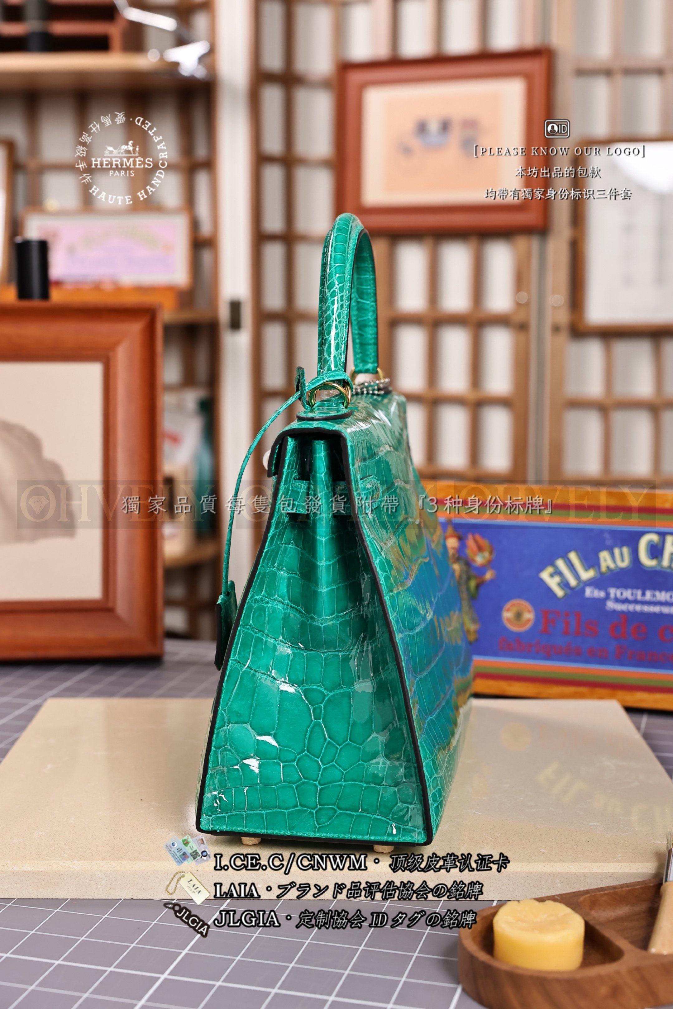 Hermès Kelly 𝟸𝟾 𝚅𝚎𝚛𝚝 𝙹𝚊𝚍𝚎 𝙿𝚘𝚛𝚘𝚜𝚞𝚜 금장 상품 썸네일