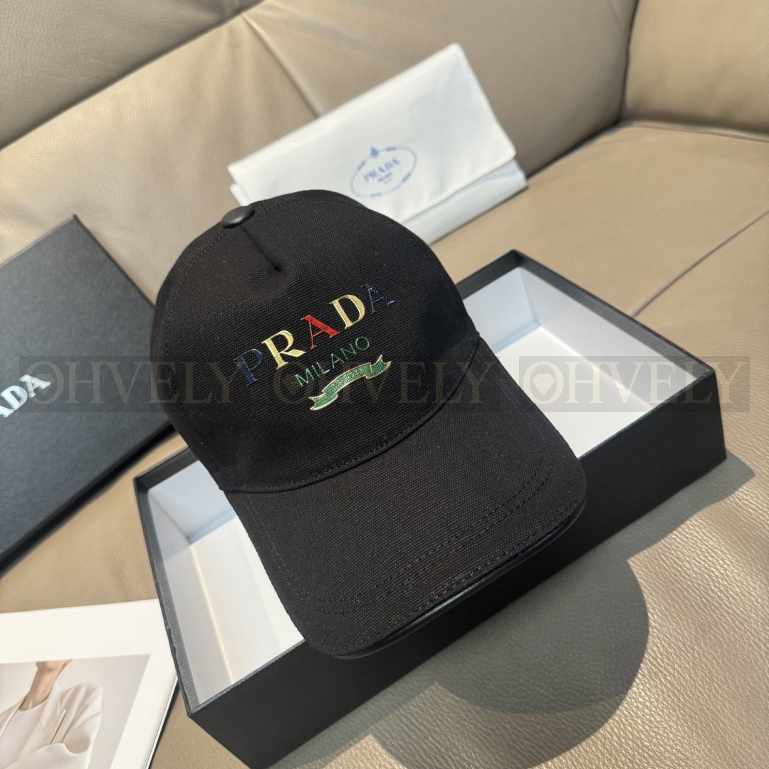 Prada 베이스볼 캡(블랙)