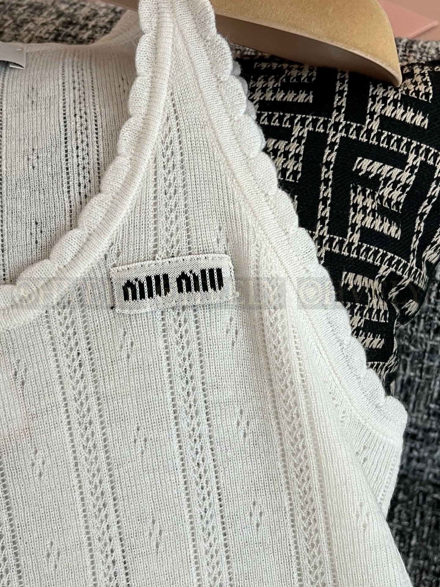 【 ZP버전 】Miu miu 코튼 탱크탑 상품 썸네일