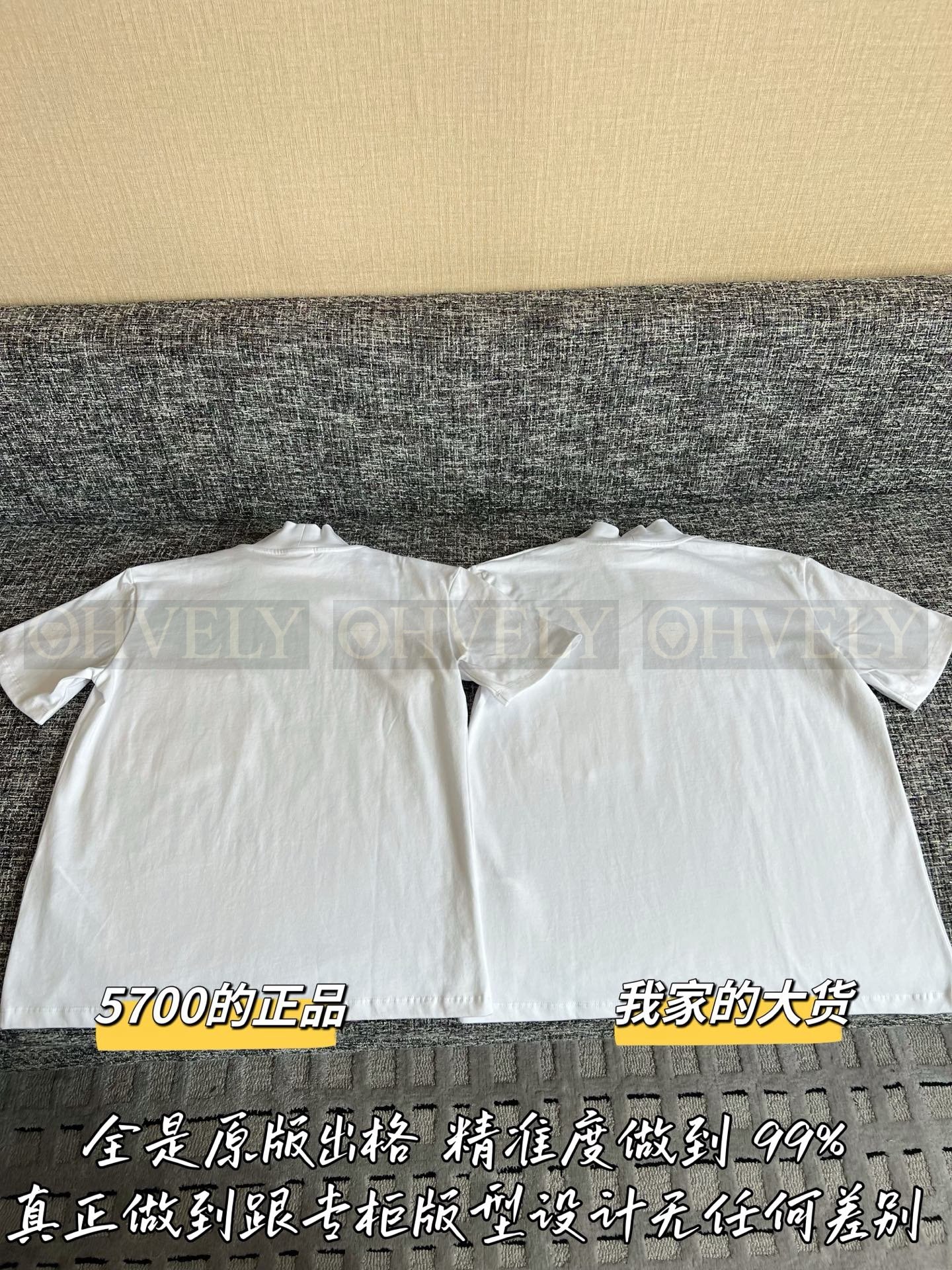 【 ZP버전 】 CELINE 셀린느 로고 패치 모크넥 포켓 티셔츠 상품 썸네일