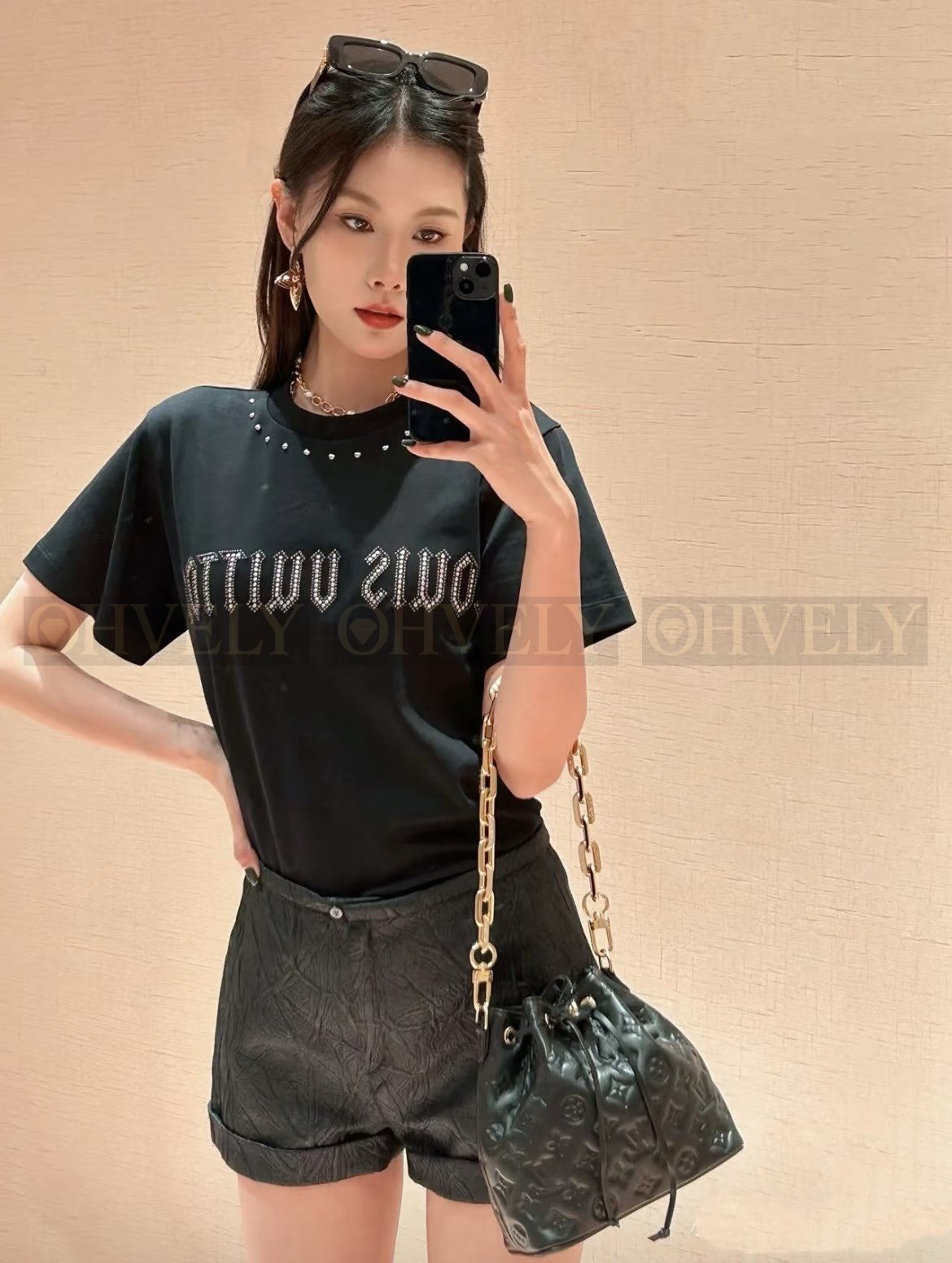【 ZP버전 】 LOUIS VUITTON 루이비통 스터드 로고 코튼 티셔츠 상품 썸네일