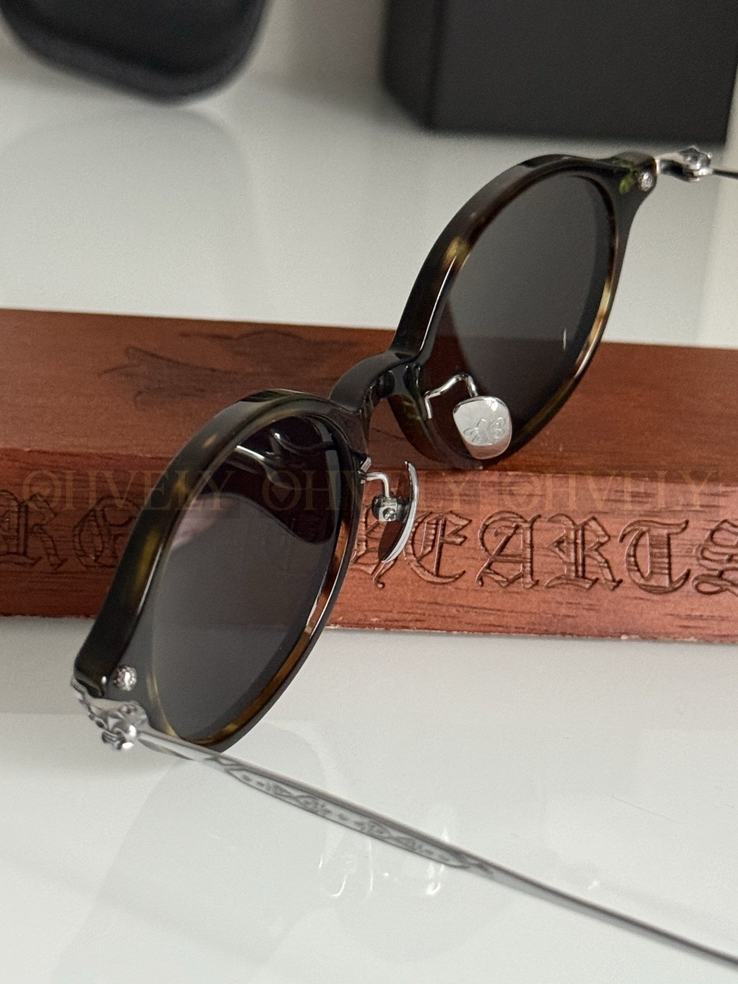 CHROME HEARTS  크롬하츠 라운드 선글라스 상품 썸네일