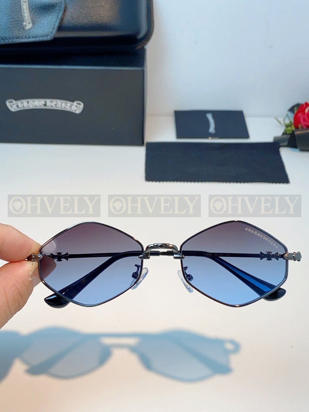 CHROME HEARTS  크롬하츠 다이아몬드 독 선글라스 상품 썸네일