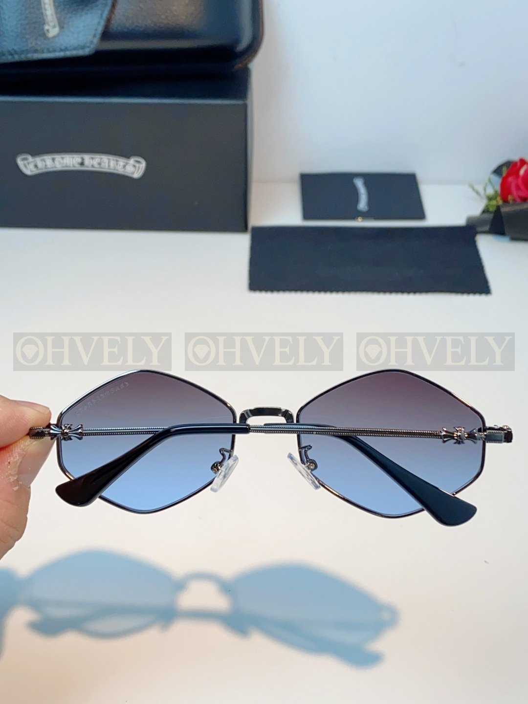 CHROME HEARTS  크롬하츠 다이아몬드 독 선글라스 상품 썸네일