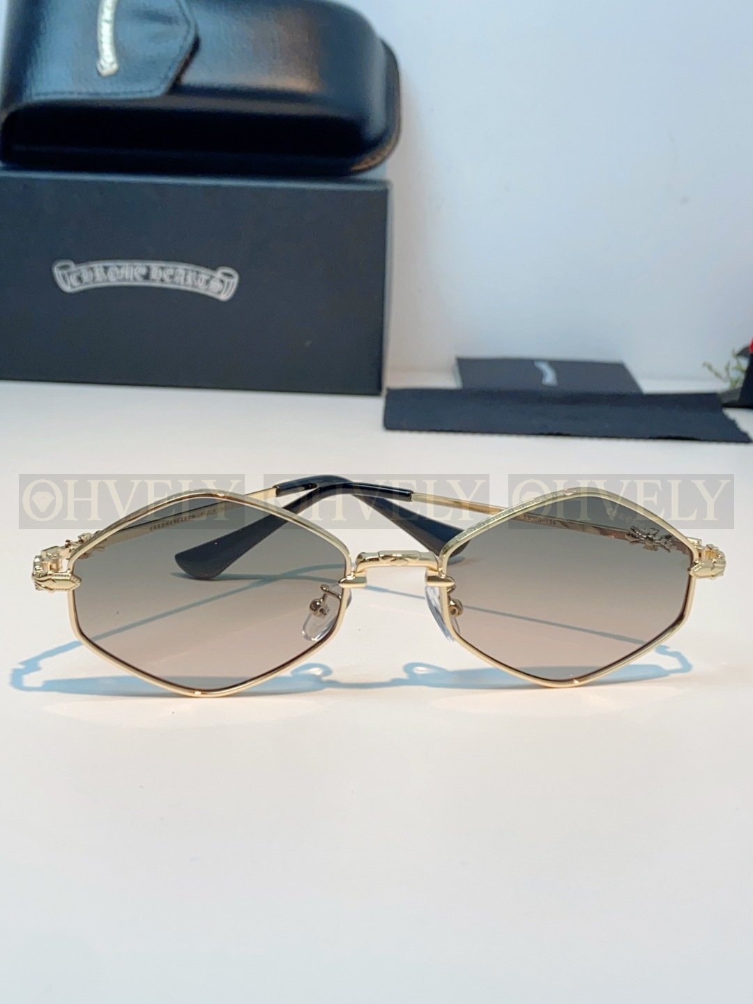 CHROME HEARTS  크롬하츠 다이아몬드 독 선글라스 상품 썸네일