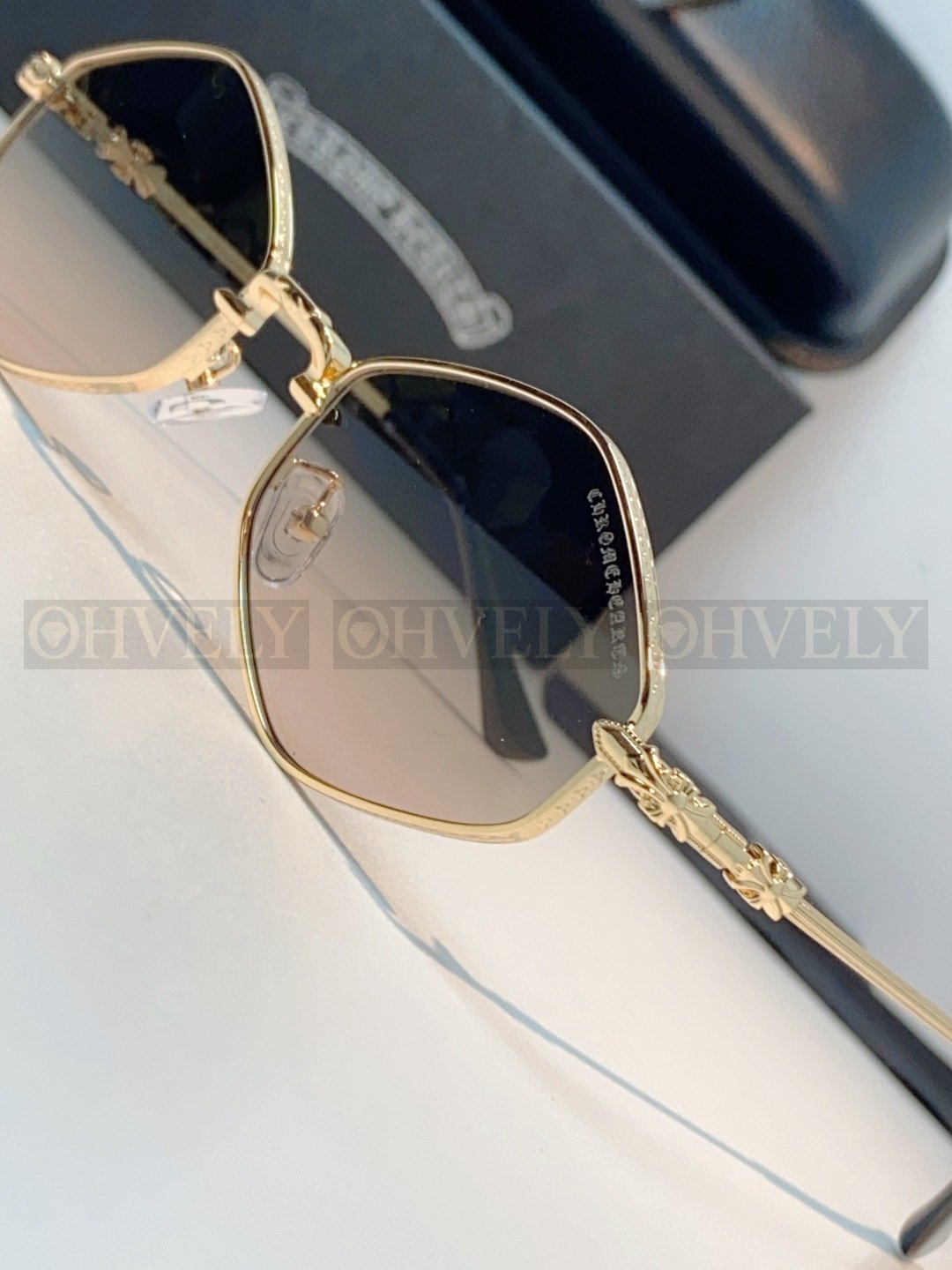 CHROME HEARTS  크롬하츠 다이아몬드 독 선글라스 상품 썸네일