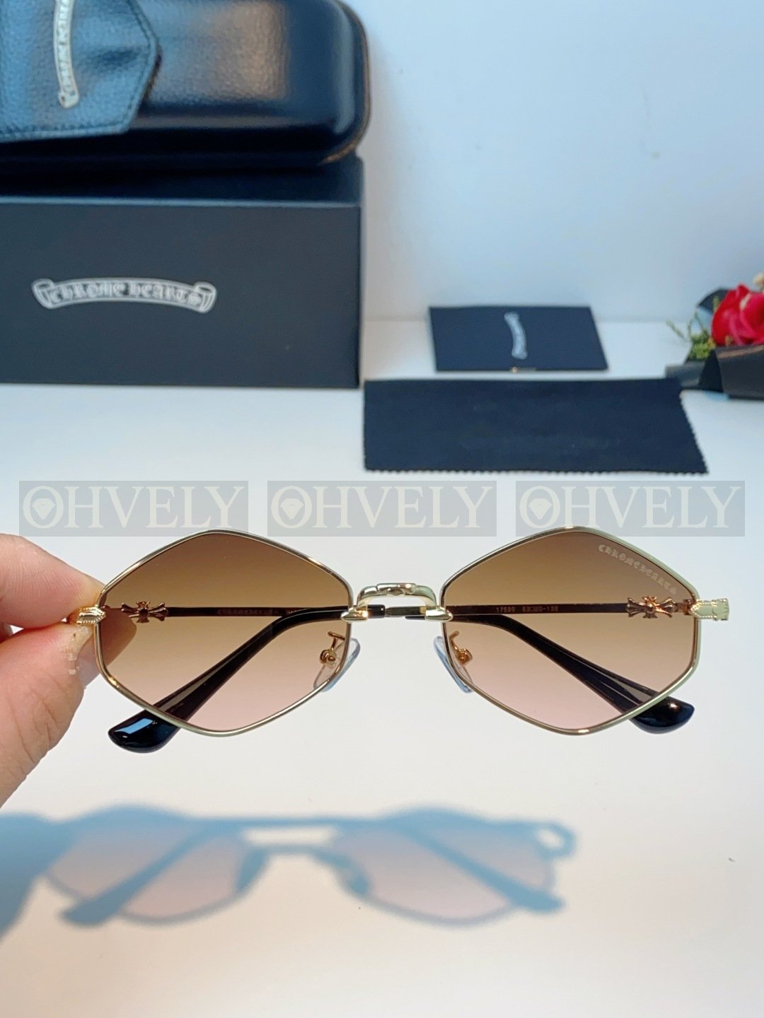 CHROME HEARTS  크롬하츠 다이아몬드 독 선글라스 상품 썸네일