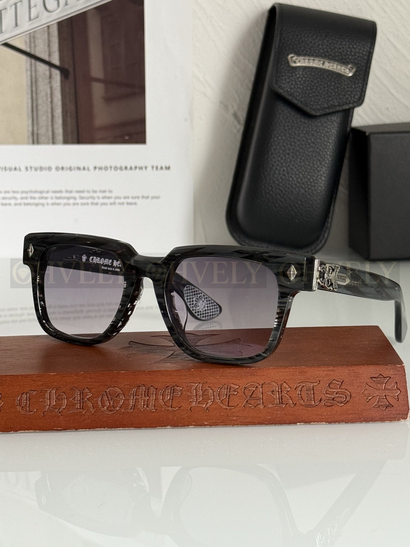 CHROME HEARTS  크롬하츠컨 볼루티드 선글라스 상품 썸네일