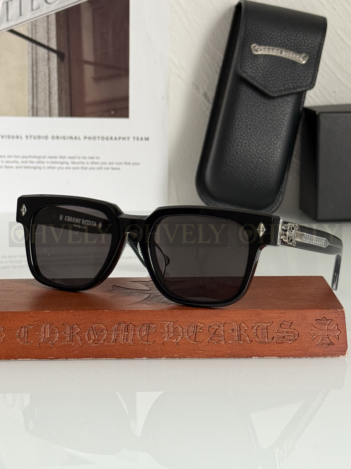 CHROME HEARTS  크롬하츠컨 볼루티드 선글라스 상품 썸네일