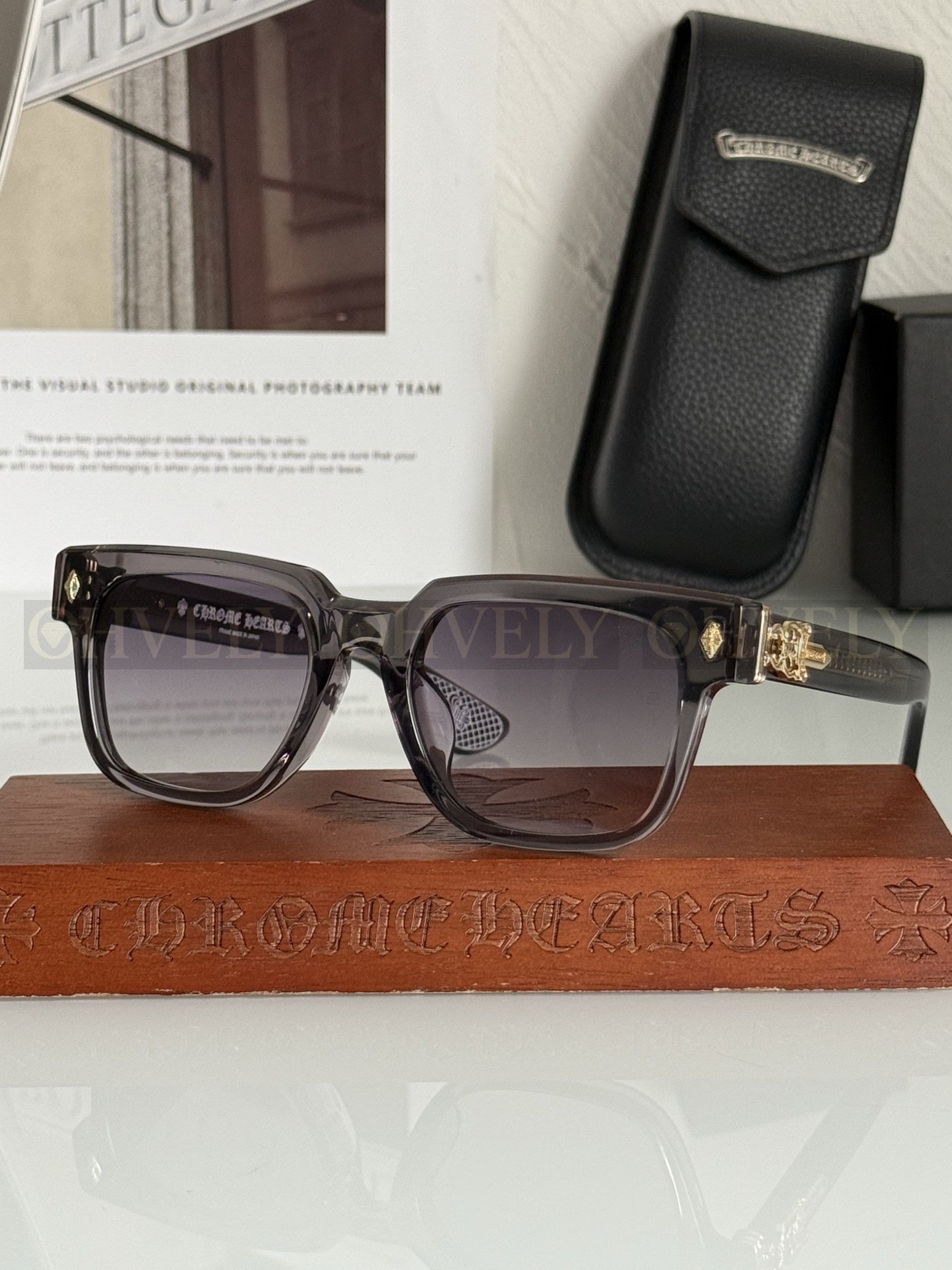 CHROME HEARTS  크롬하츠컨 볼루티드 선글라스 상품 썸네일