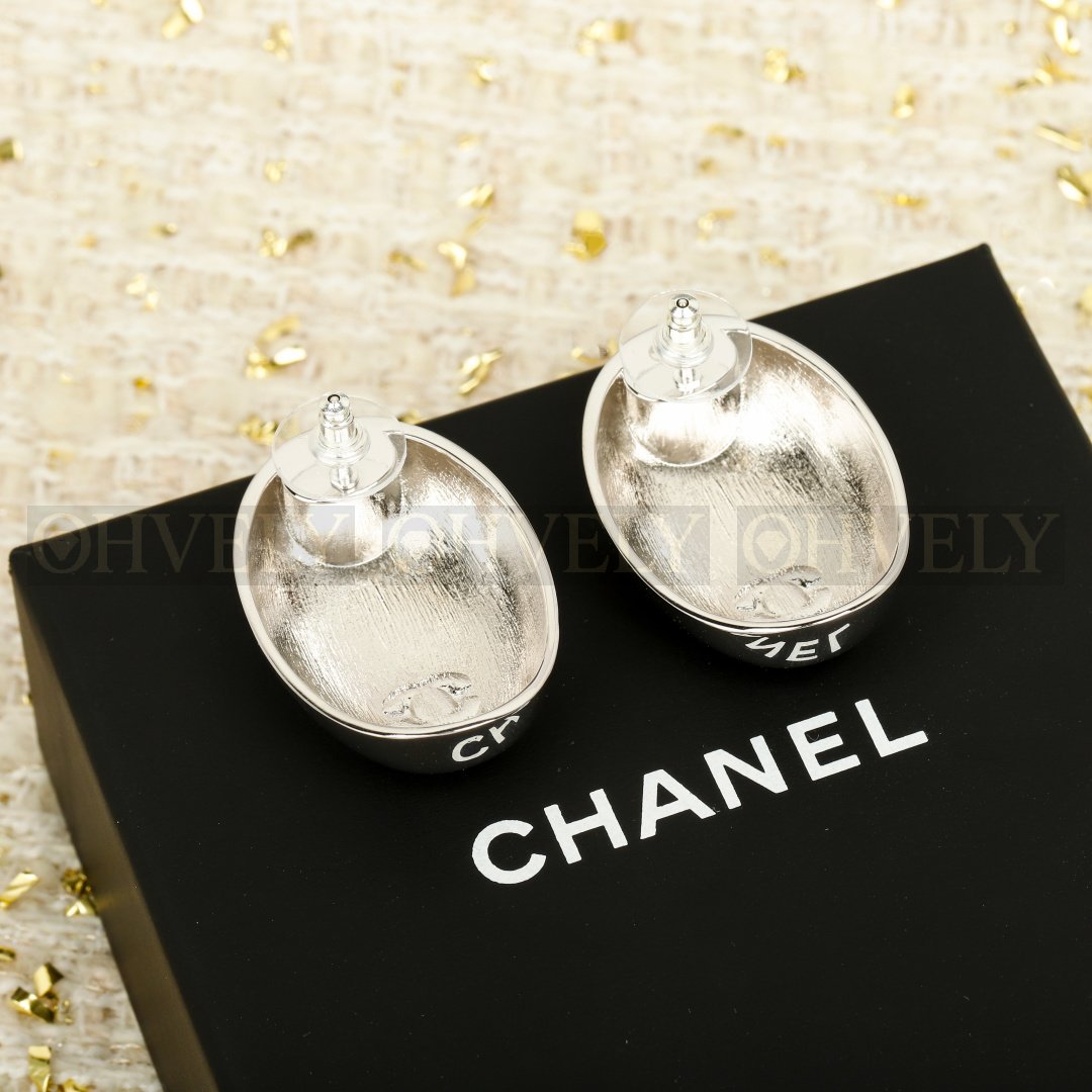 샤넬 CHANEL CC 로고 후프 이어링 상품 썸네일