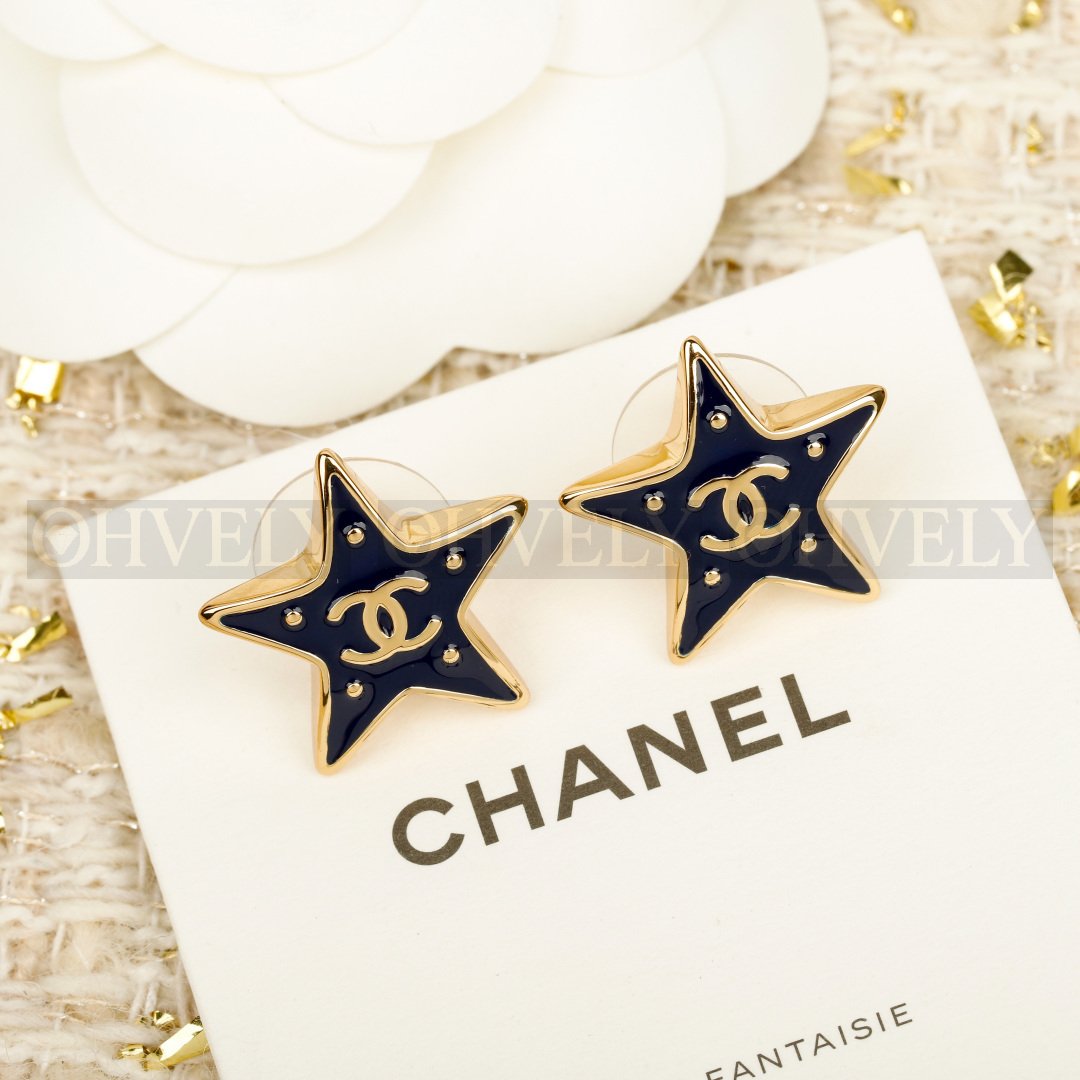 샤넬 CHANEL 블랙 스타 스터드 이어링