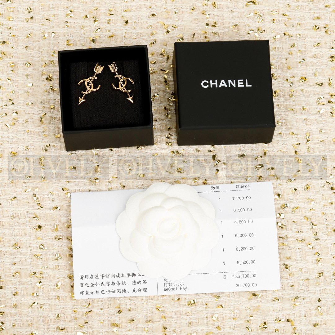 샤넬 CHANEL CC 로고 에로 스터드 이어링