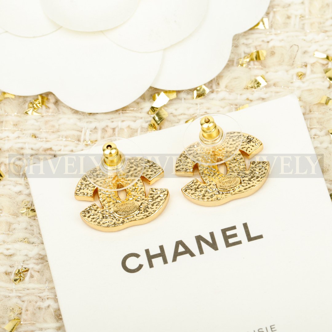 샤넬 CHANEL 퀼팅 메탈 이어링 상품 썸네일