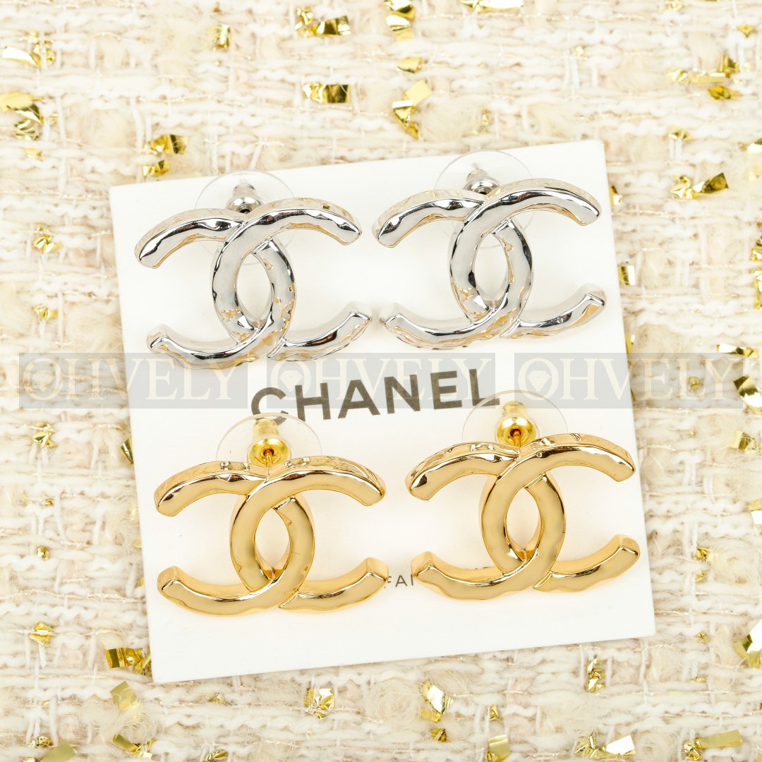 샤넬 CHANEL CC 로고 이어링 (골드) 상품 썸네일