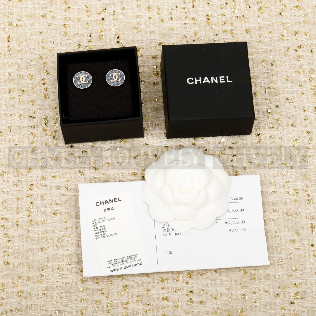샤넬 CHANEL 데님 CC 로고 스터드 이어링 상품 썸네일