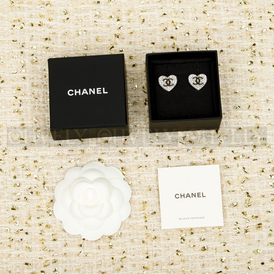 샤넬 CHANEL 하트 크리스탈 이어링 상품 썸네일
