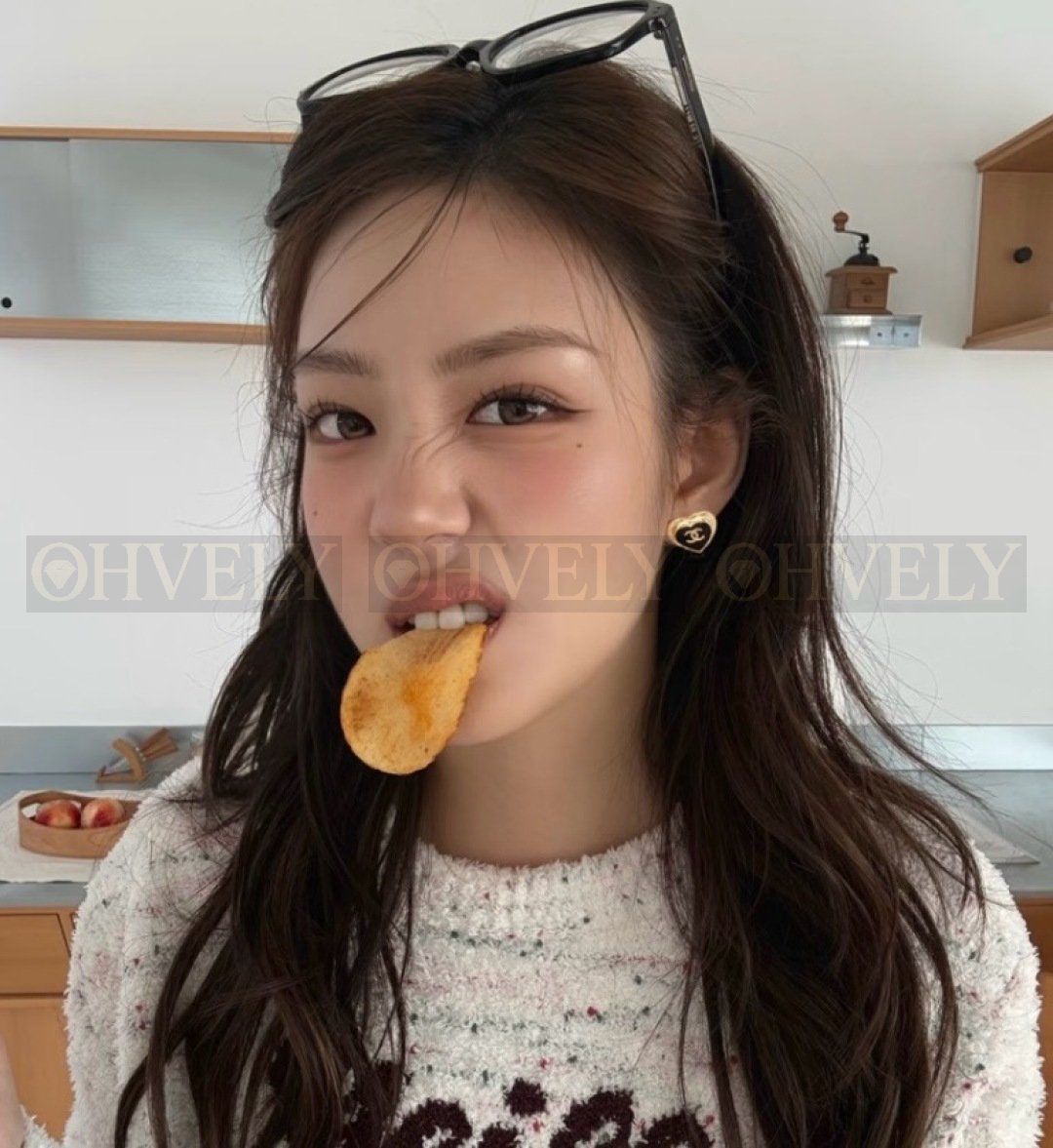 샤넬 CHANEL 크루즈 컬렉션 하트 CC 이어링 (블랙) 상품 썸네일