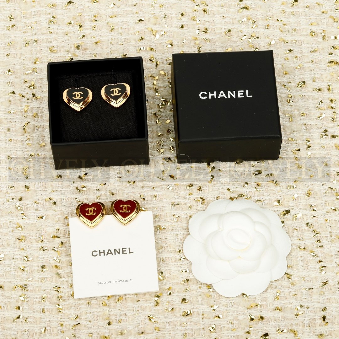 샤넬 CHANEL 크루즈 컬렉션 하트 CC 이어링 (레드) 상품 썸네일