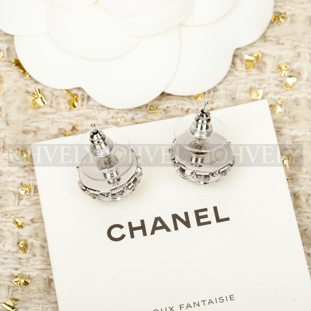 샤넬 CHANEL 크리스탈 스타 돔 이어링 상품 썸네일