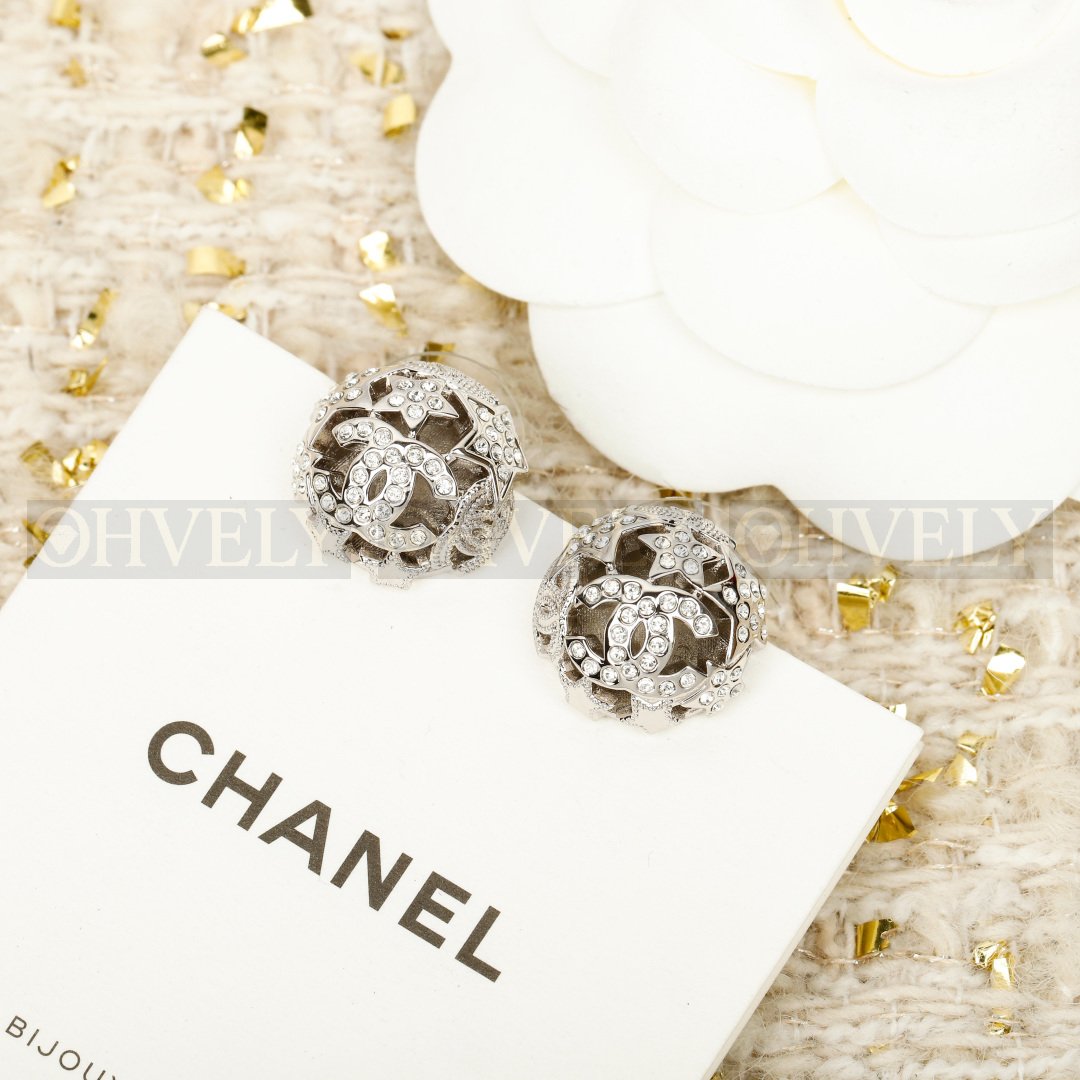 샤넬 CHANEL 크리스탈 스타 돔 이어링 상품 썸네일