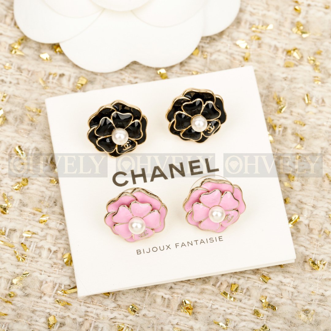 샤넬 CHANEL 크루즈 컬렉션 까멜리아 스터드 이어링 (핑크) 상품 썸네일