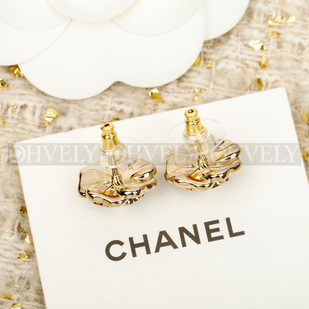 샤넬 CHANEL 크루즈 컬렉션 까멜리아 스터드 이어링 (핑크) 상품 썸네일
