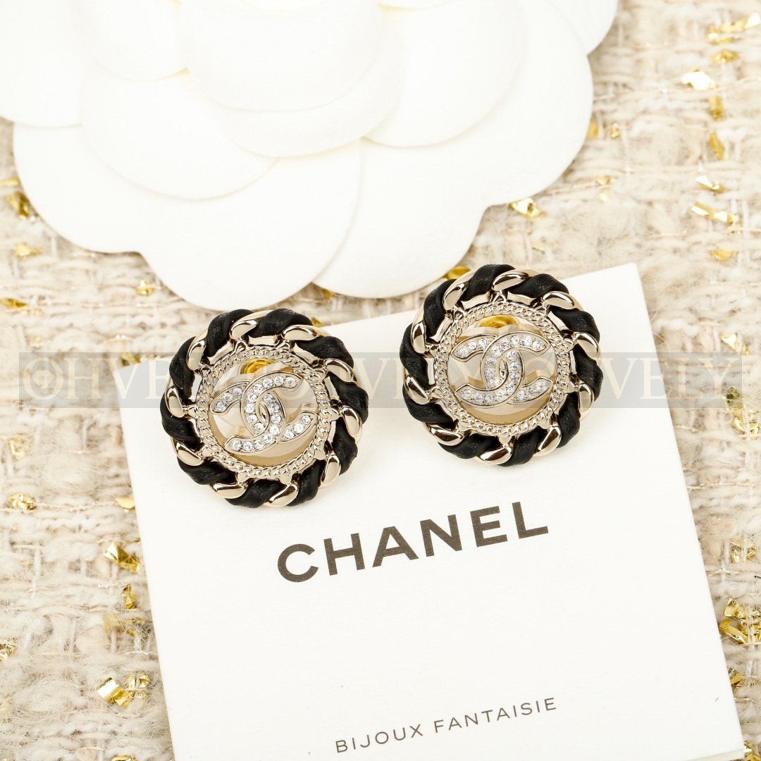샤넬 CHANEL 메탈 램스킨 스트라스 이어링 상품 썸네일