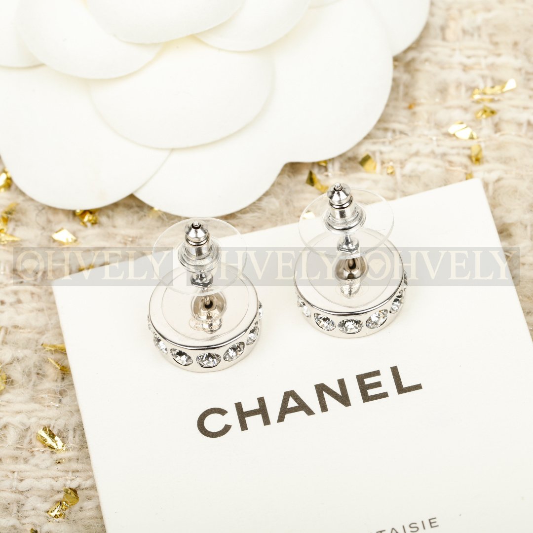 샤넬 CHANEL 크리스탈 스타 돔 이어링 상품 썸네일