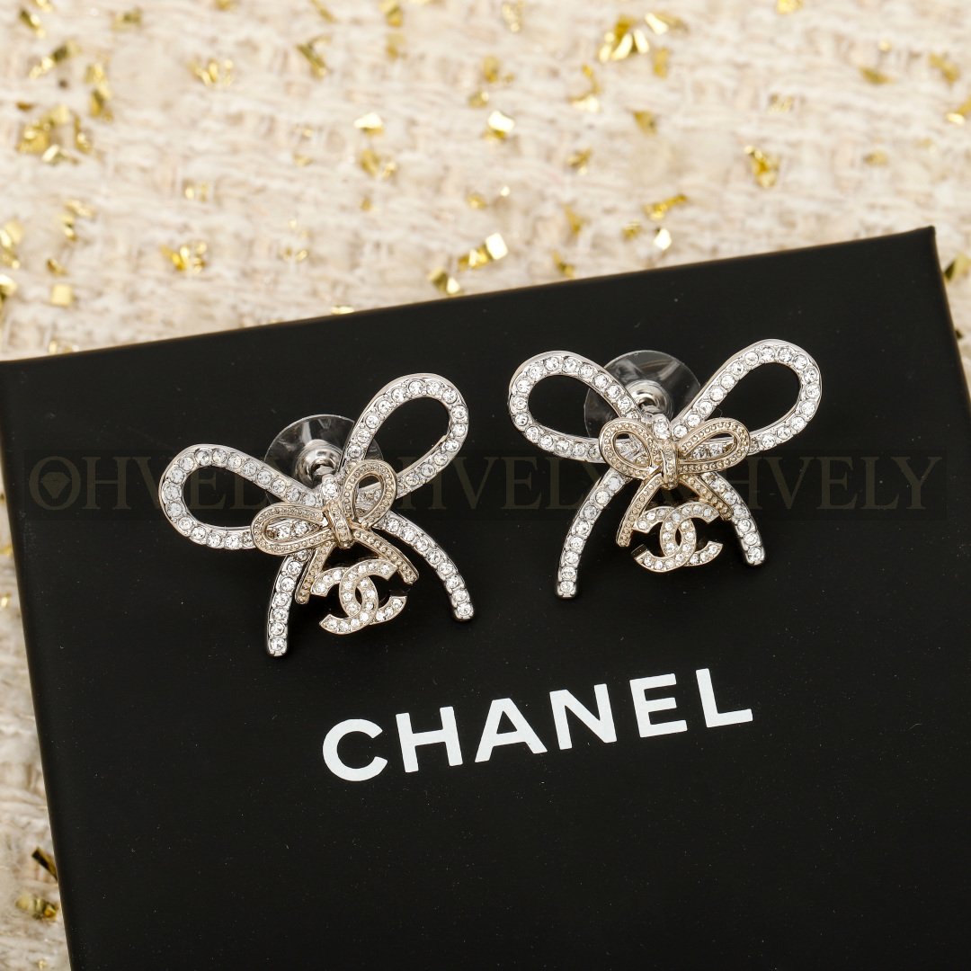 샤넬 CHANEL 리본 스트라스 이어링