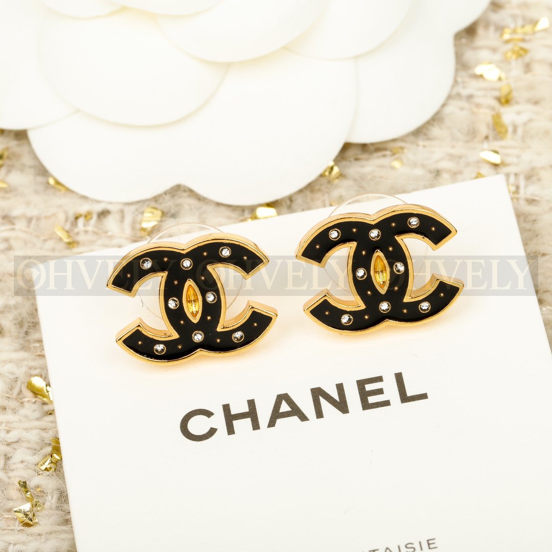 샤넬 CHANEL 레진 스터드 이어링 상품 썸네일